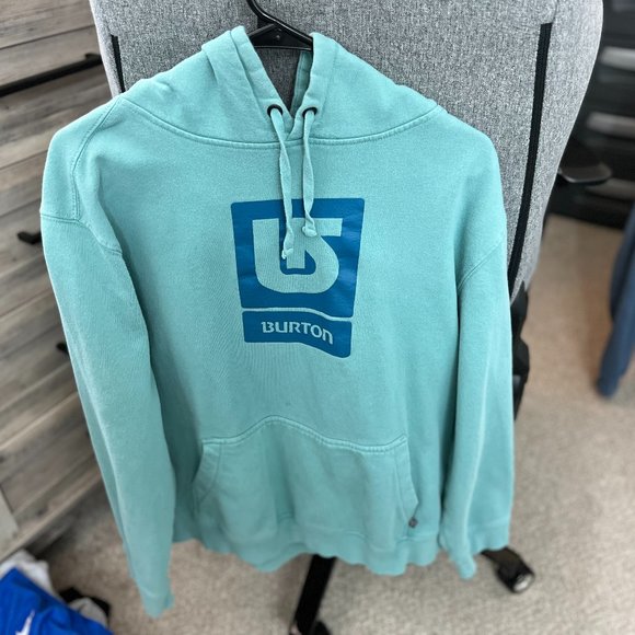 Burton Logo Vertical Fill Pullover Hoodie (Item: bt3lvfp06ca15) - Picture 1 of 4